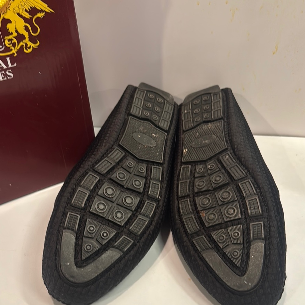 Royal Bones Black Slip-On Loafers with Sleek Design - Picture 5 of 9